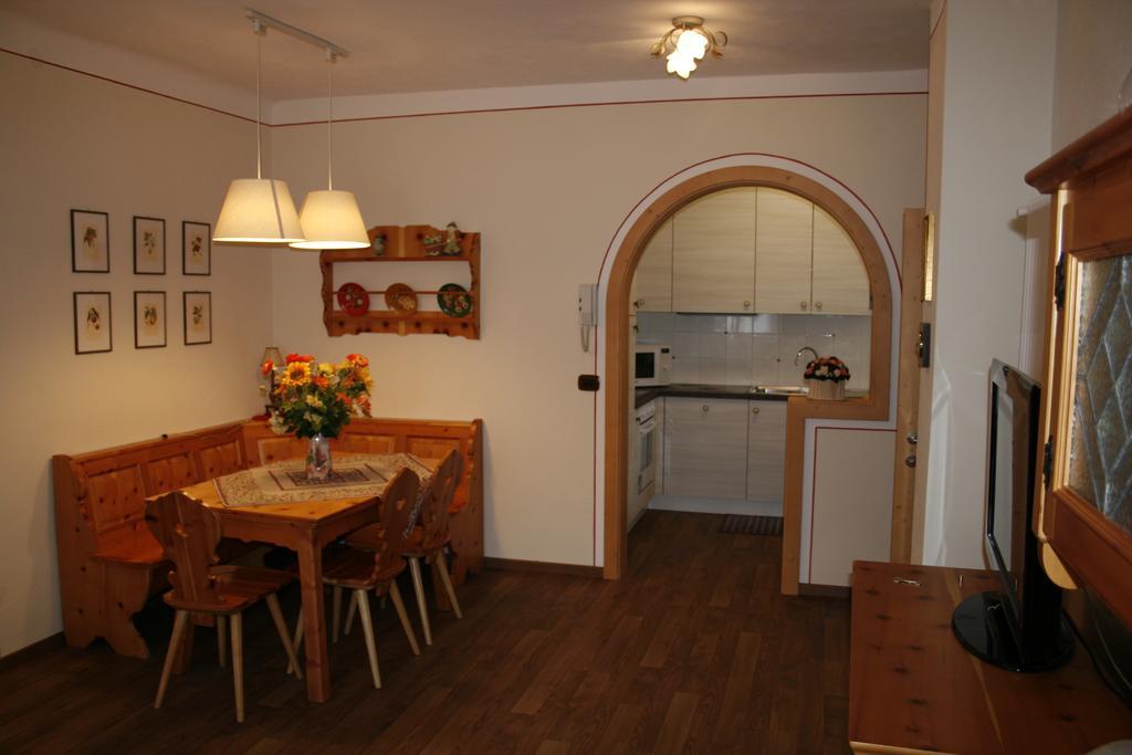 Apartmán Casa Basilio Predazzo Pokoj fotografie